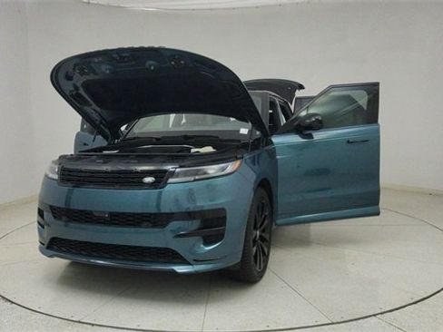 Used 2024 Land Rover Range Rover Sport Dynamic SE image 74