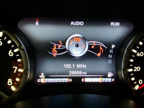 Used 2021 Jeep Renegade Latitude FWD image 32