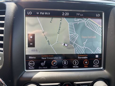 Used 2018 Jeep Grand Cherokee Altitude AWD/4WD image 19