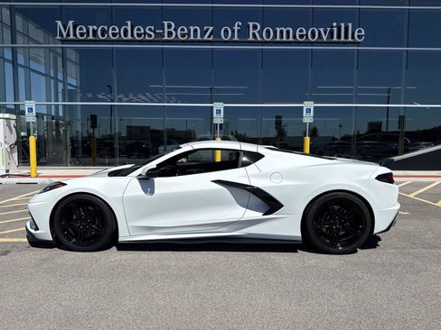 Used 2021 Chevrolet Corvette Stingray Preferred Cpe w/ 2LT RWD image 2