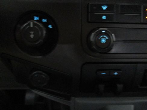 Used 2016 Ford F250 XL image 30