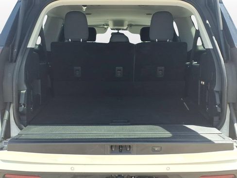 Used 2025 Ford Expedition Max Active RWD image 13