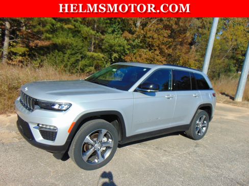 Certified 2024 Jeep Grand Cherokee Limited image 6