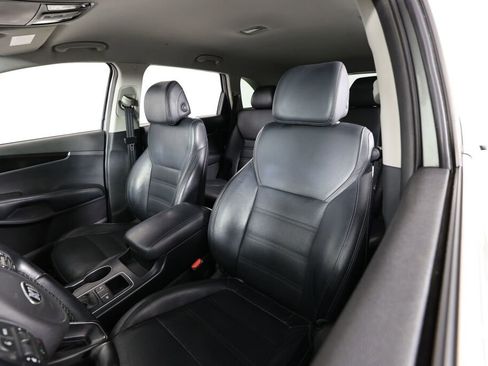 Used 2017 Kia Sorento FWD w/ LX Convenience Package image 11