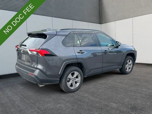 Used 2025 Toyota RAV4 XLE AWD/4WD image 5