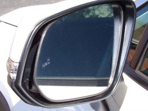 Used 2024 Toyota RAV4 XLE w/ Convenience Package image 11