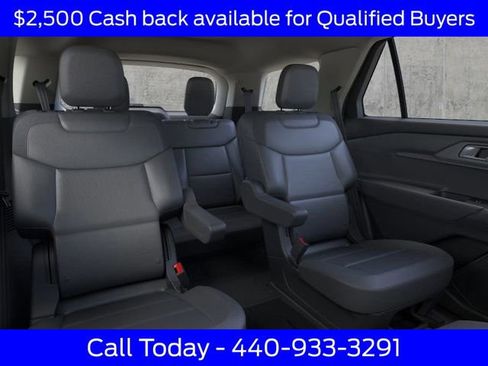 New 2026 Ford Explorer Active w/ Active Comfort Package image 12