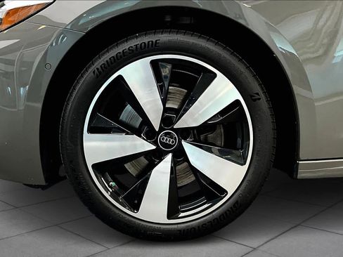 Certified 2025 Audi A5 2.0T Premium w/ Convenience Package image 9