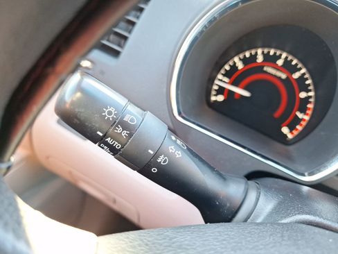 Used 2011 Toyota Highlander 2WD image 21