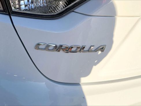 Used 2026 Toyota Corolla LE FWD image 30