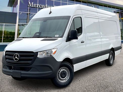 New 2025 Mercedes-Benz Sprinter 2500 image 2