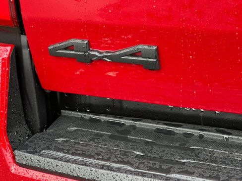 New 2025 Toyota Tacoma SR5 image 7