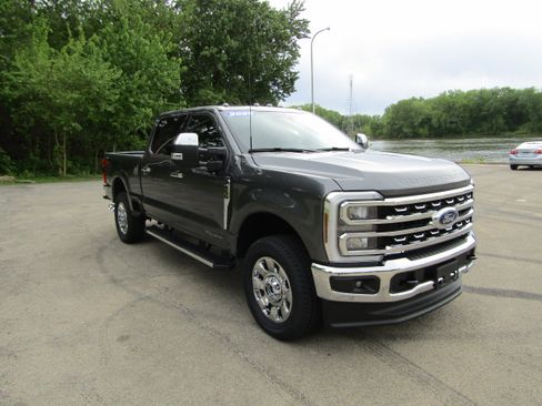 New 2026 Ford F250 Lariat w/ Lariat Premium Package AWD/4WD image 6