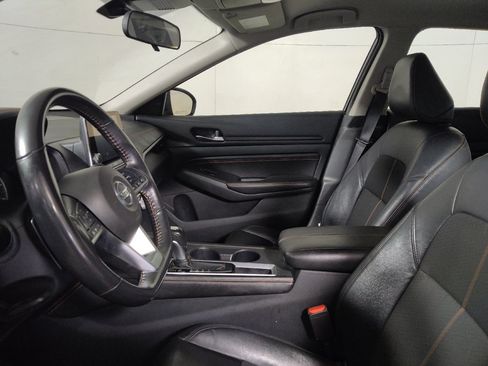 Used 2022 Nissan Altima 2.5 SR FWD image 17
