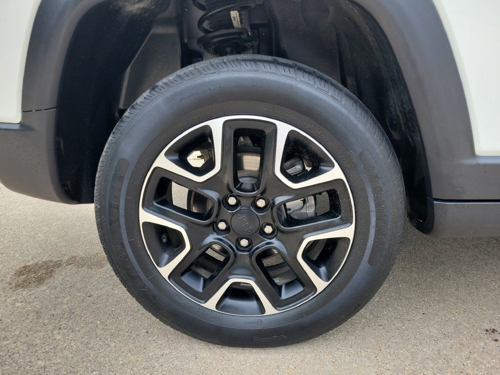 Used 2021 Jeep Compass Trailhawk AWD/4WD image 5