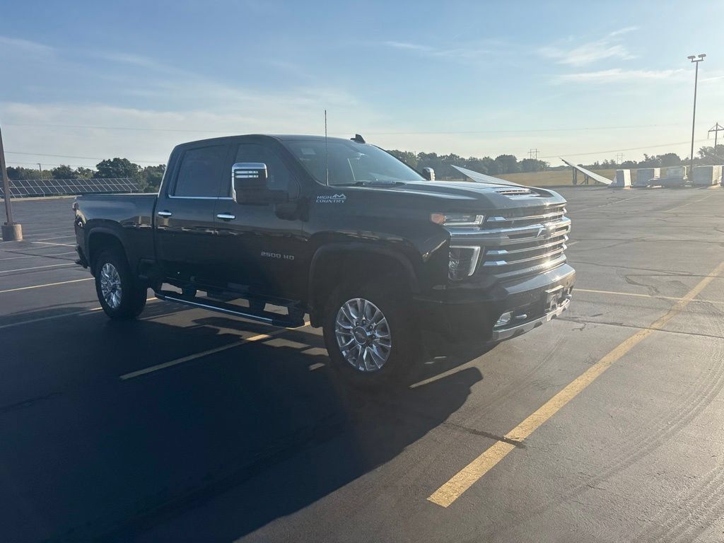Used 2022 Chevrolet Silverado 2500 High Country AWD/4WD image 9