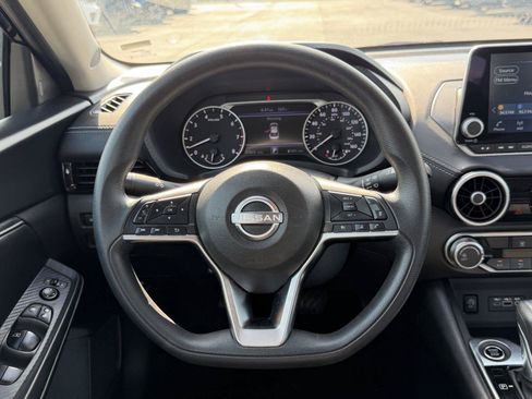 Used 2024 Nissan Sentra SV FWD image 20