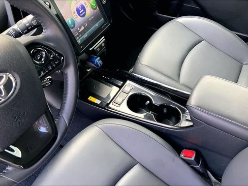 Used 2019 Toyota Prius Limited FWD image 16