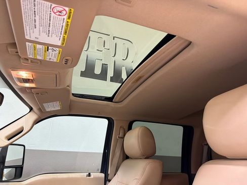 Used 2014 Ford F250 Lariat w/ Lariat Ultimate Package AWD/4WD image 15