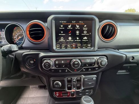 Used 2023 Jeep Gladiator Mojave w/ LED Lighting Group AWD/4WD image 24
