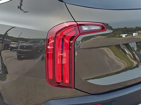 Used 2021 Kia Telluride EX w/ EX Premium Package FWD image 35