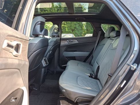 Used 2023 Kia Sportage X-Line w/ X-Line Premium Package AWD/4WD image 10