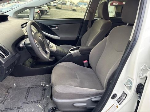 Used 2013 Toyota Prius Three image 10