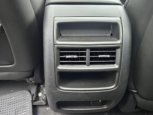 Used 2019 Cadillac XT5 Luxury FWD image 13