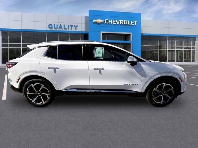 Certified 2024 Chevrolet Equinox EV LT FWD image 8