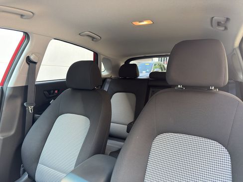 Used 2021 Hyundai Kona SEL FWD image 8
