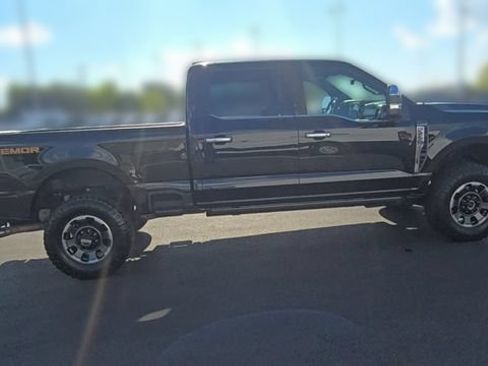 Certified 2023 Ford F250 Platinum w/ Tremor Off-Road Package AWD/4WD image 2