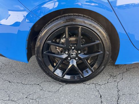 Used 2024 Honda Civic Sport image 9