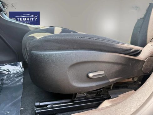Used 2014 Chevrolet Cruze LT FWD image 14
