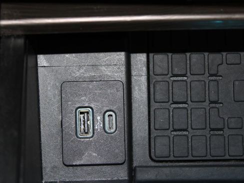 Used 2024 Ford Expedition Limited image 51