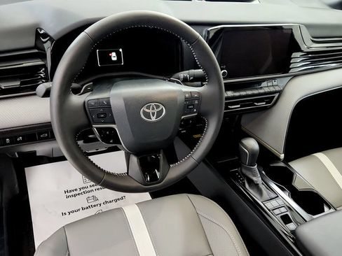 Used 2025 Toyota Camry SE w/ Convenience Package AWD/4WD image 23