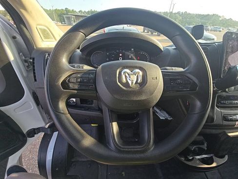 Used 2023 RAM ProMaster 2500 w/ Premium Convenience Group (B) FWD image 10