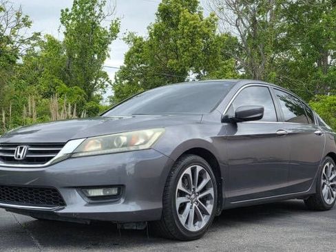 Used 2013 Honda Accord Sport image 3