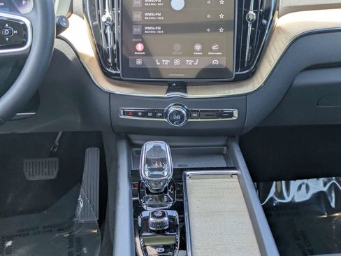 New 2026 Volvo XC60 B5 Core AWD/4WD image 20
