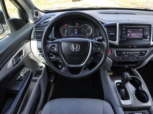 Used 2016 Honda Pilot LX image 18