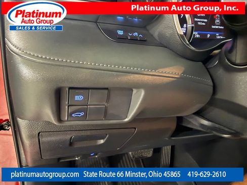 Used 2021 Toyota Highlander XSE FWD image 24