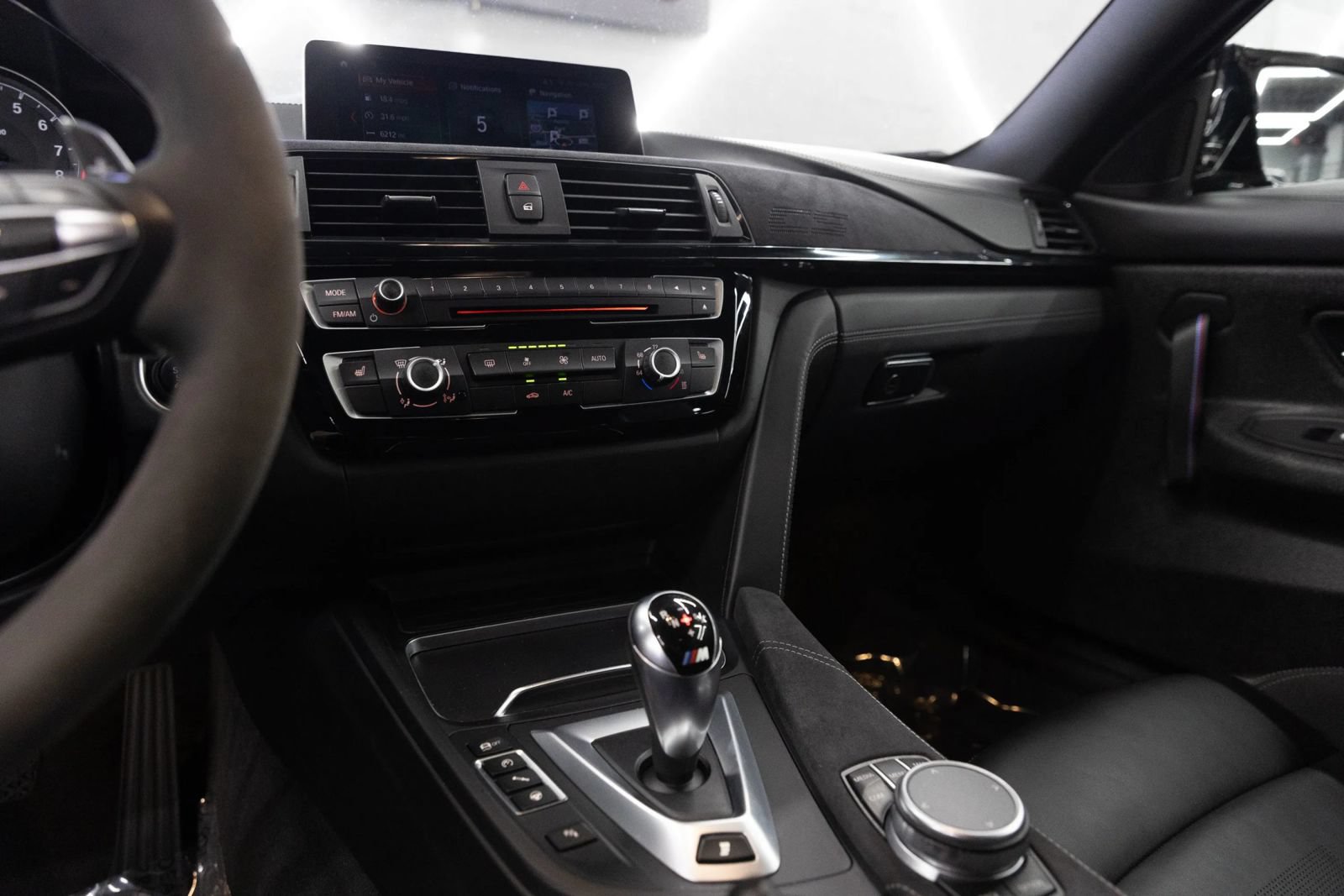 Used 2019 BMW M4 CS w/ Executive Package RWD image 39