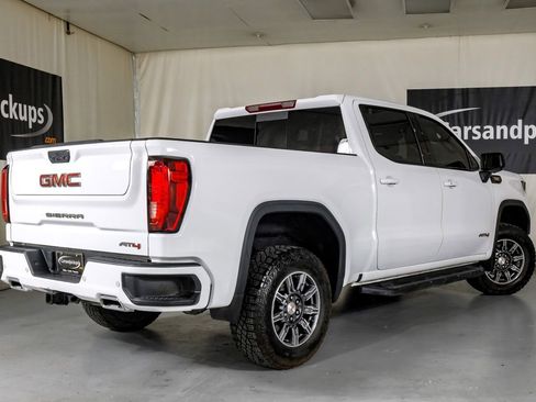 Used 2024 GMC Sierra 1500 AT4 w/ AT4 Premium Package AWD/4WD image 8