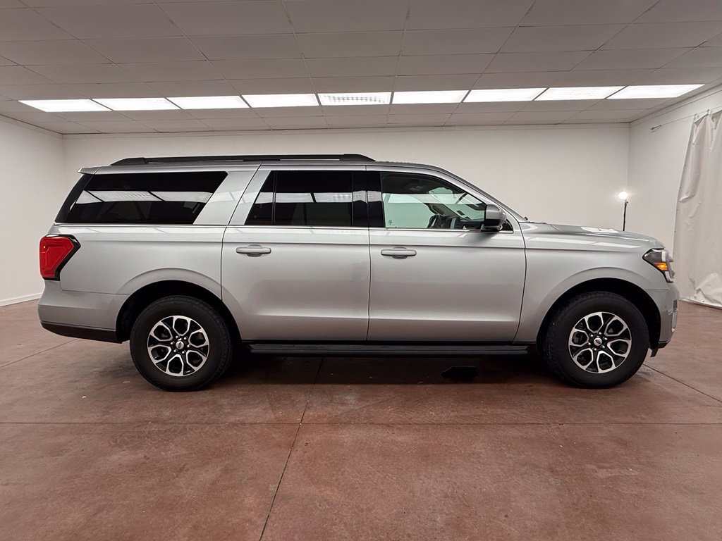 Used 2022 Ford Expedition Max XLT RWD image 6