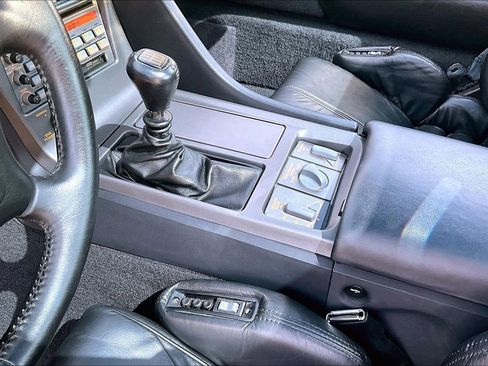 Used 1990 Chevrolet Corvette ZR-1 RWD image 18