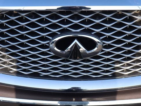 Used 2024 INFINITI QX80 Luxe image 25