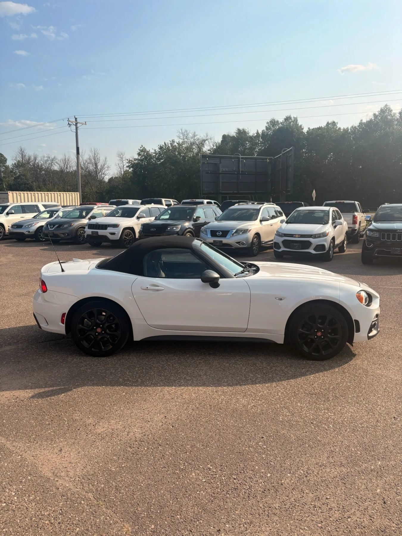 Used 2019 FIAT 124 Spider Abarth w/ Navigation & Sound Group RWD image 5
