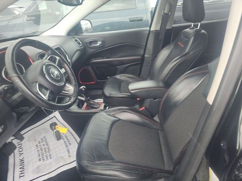 Used 2018 Jeep Compass Trailhawk image 5