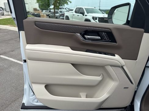 New 2026 GMC Yukon Denali AWD/4WD image 11