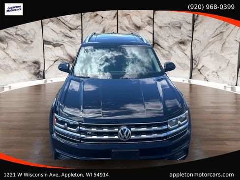 Used 2019 Volkswagen Atlas SEL R-Line AWD/4WD image 3