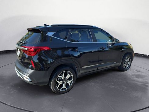 Used 2023 Kia Seltos EX AWD/4WD image 8